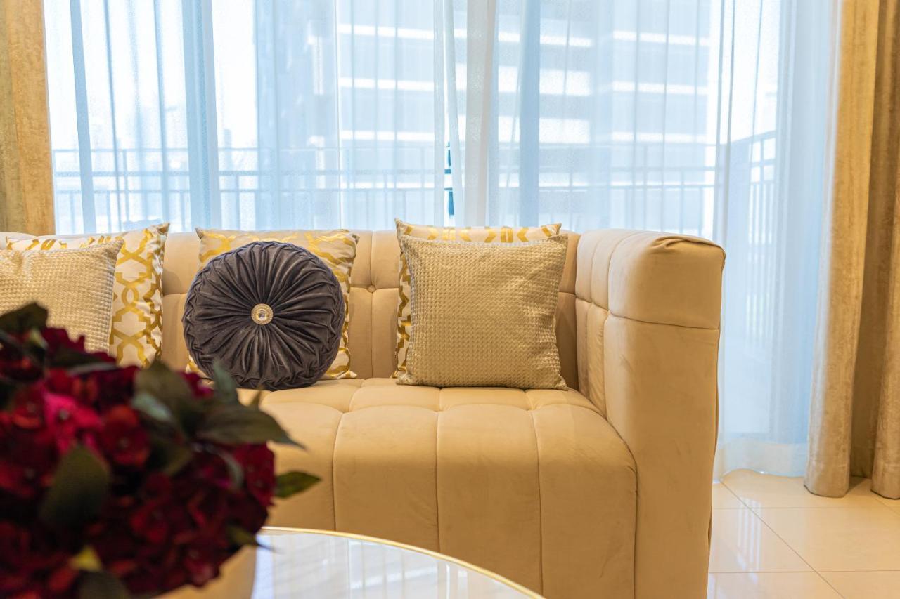 Westminster Standpoint Burj Khalifa Apartment Dubai Exterior photo